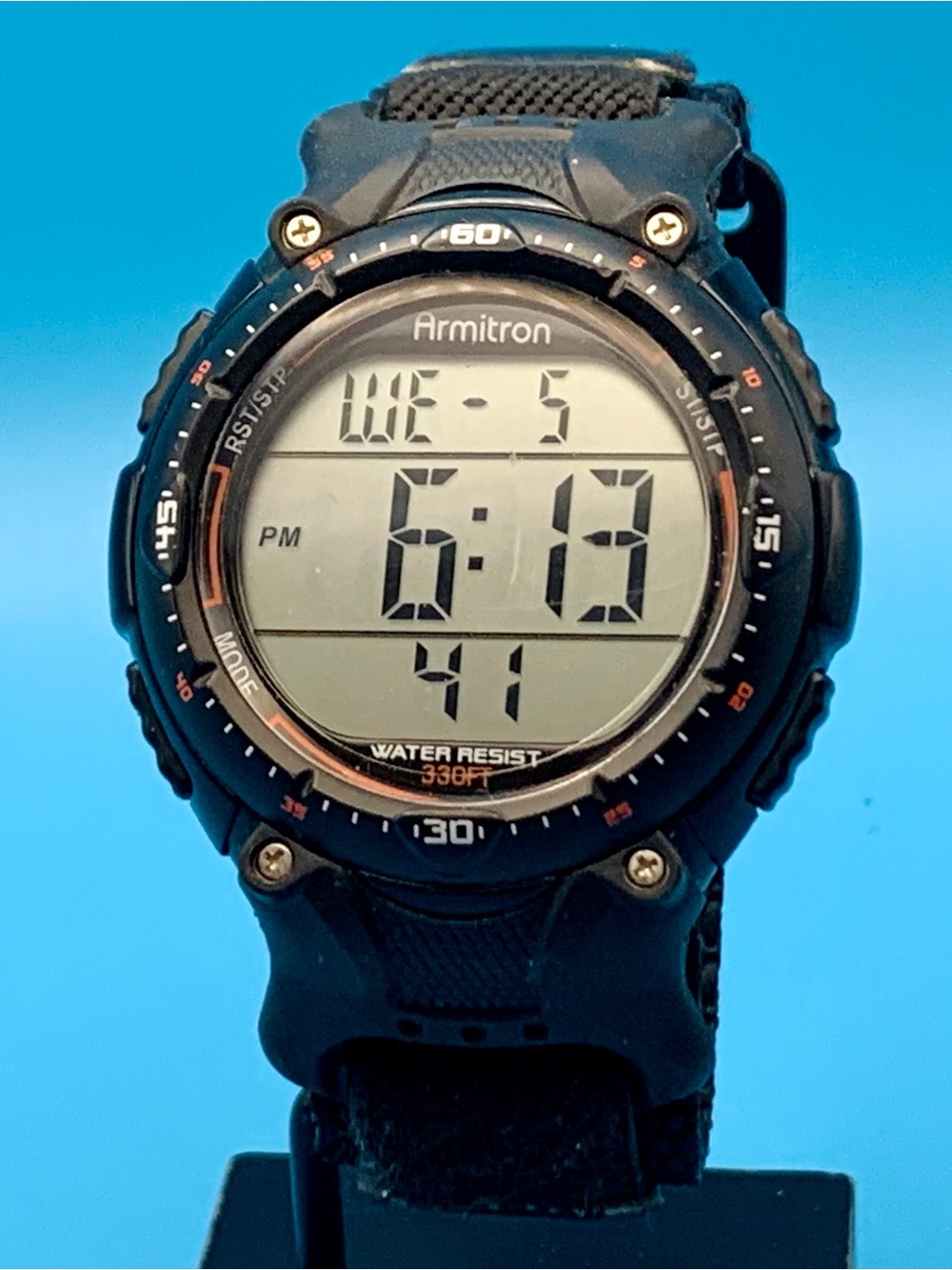ARMITRON ALL-SPORT 40/8159 Men’s Digital Wristwatch Chrono Timer Works New Batt